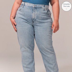 Curve Love 90s Ultra High Rise Straight Jeans - Light Wash28